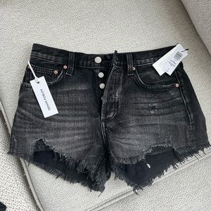 Aritzia Denim forum ex boyfriend short black eyeliner size 24 NWT